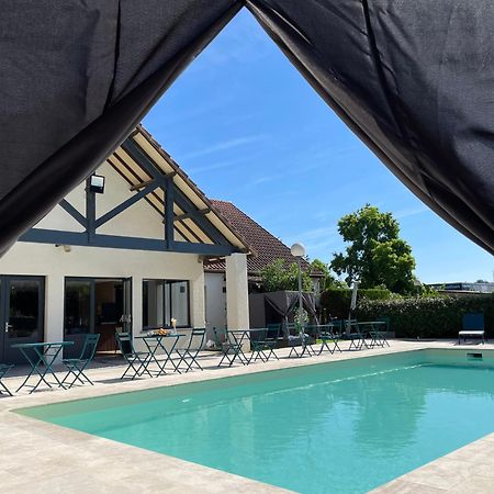 Le Roxane Hotell Saint-Laurent-des-Vignes Exteriör bild