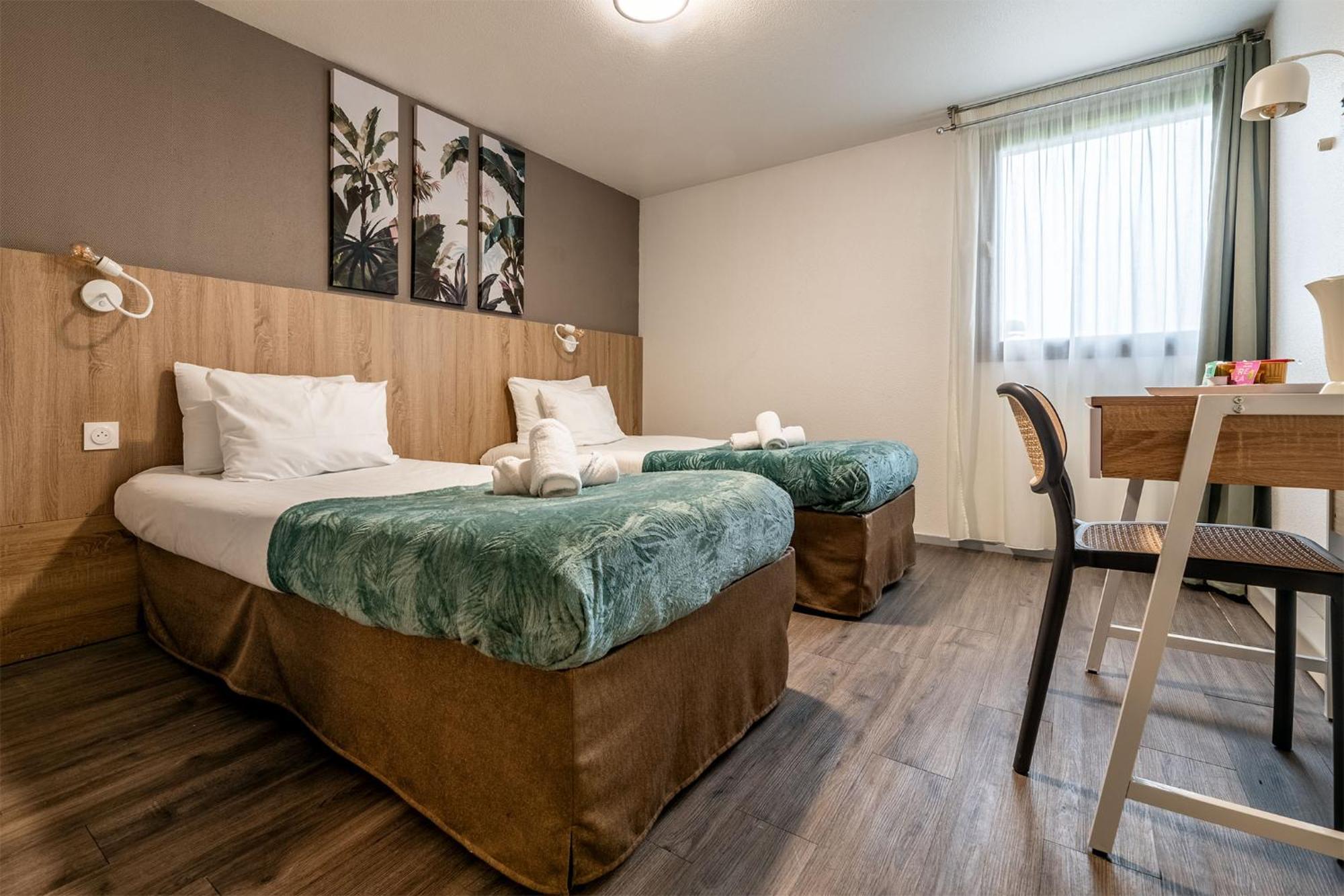 Le Roxane Hotell Saint-Laurent-des-Vignes Exteriör bild